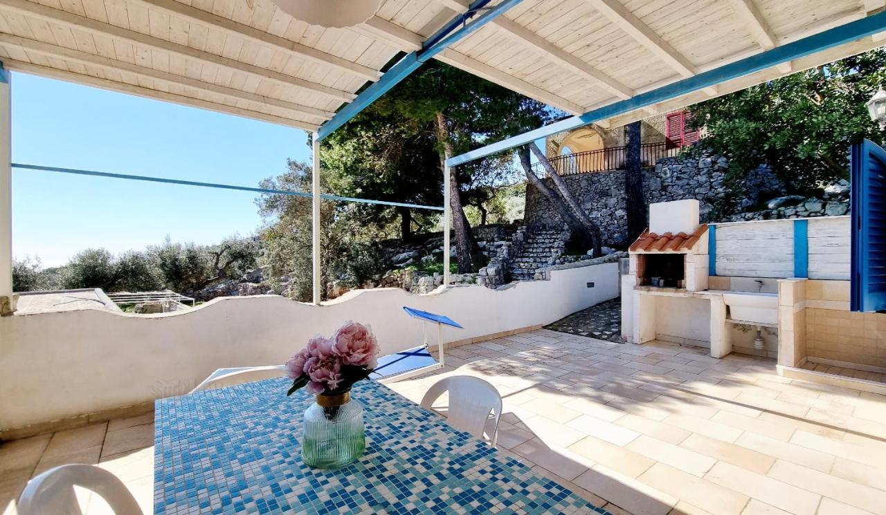 Villa Casa Funnuvojere Corsano  Exterior foto